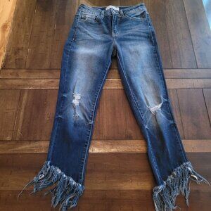 KanCan Distressed Frayed Hem Cropped Jeans Size 3/25